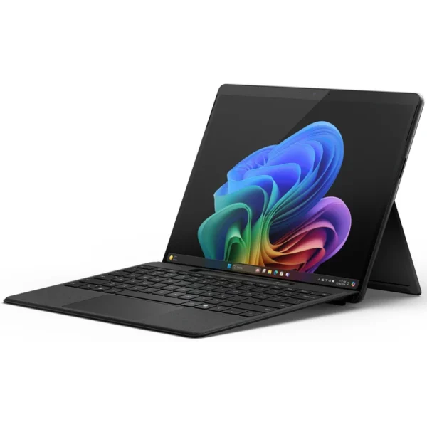 تبلت 13 اینچی مایکروسافت مدل Surface Pro 11-Snapdragon X Plus LCD ظرفیت 512 گیگابایت و رم 16 گیگابایت به همراه کیبورد Surface Pro Copilot