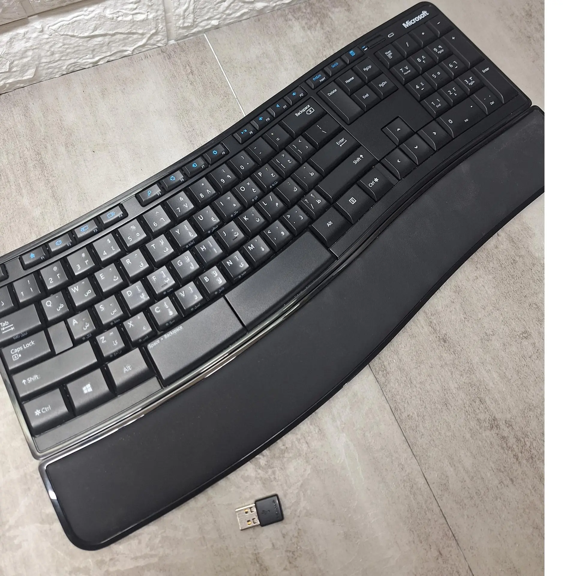 کیبرد مدیریتی خاص ماکروسافت Sculpt Comfort