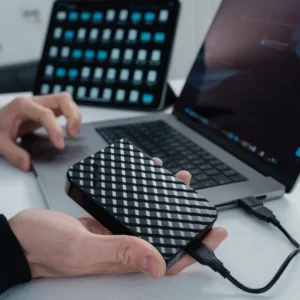 هارد اکسترنال ورباتیم مدل Store 'n' Go ظرفیت دو ترابایت دارای رابط USB Type-A 3.0